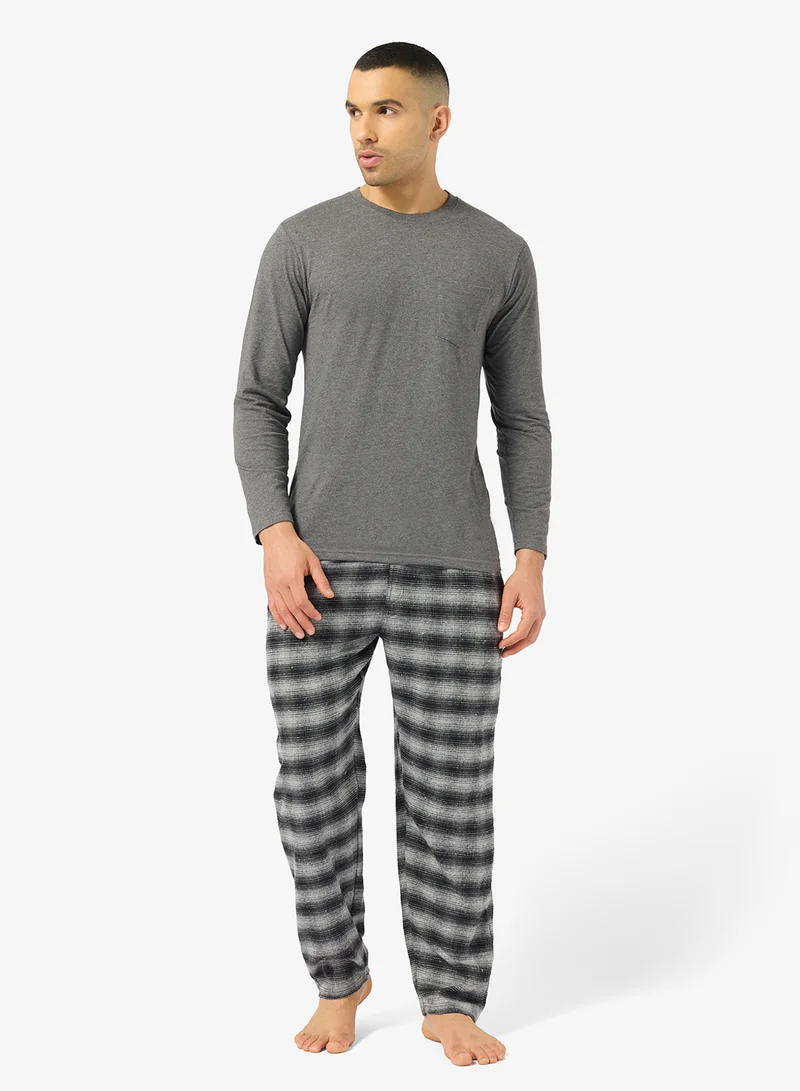 Regular fit tee and Pant set